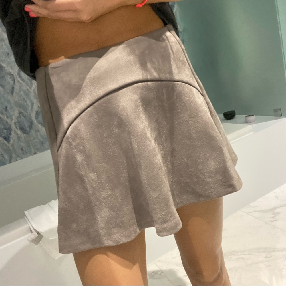 LF mini skort size small